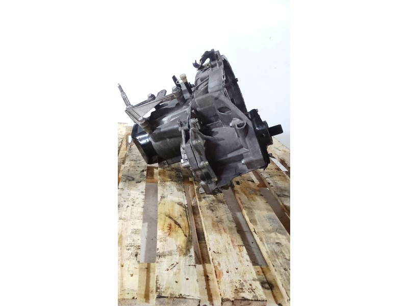 Recambio de caja cambios para renault clio ii (bb_, cb_) 1.5 dci (b/cb07) referencia OEM IAM JB3980 5V C136455