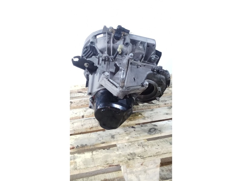 Recambio de caja cambios para renault clio ii (bb_, cb_) 1.5 dci (b/cb07) referencia OEM IAM JB3980 5V C136455