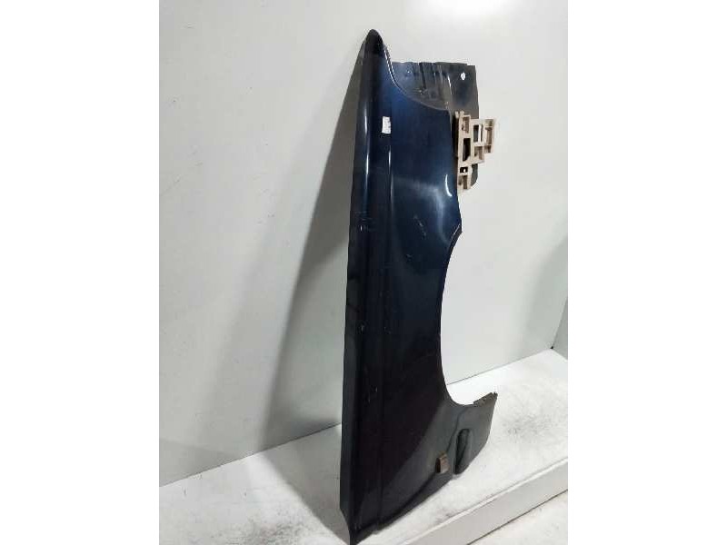 Recambio de aleta delantera derecha para volvo v70 familiar 2.4 turbo cat referencia OEM IAM   