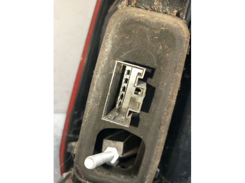 Recambio de piloto trasero derecho para ford fusion (ju_) 1.4 referencia OEM IAM   