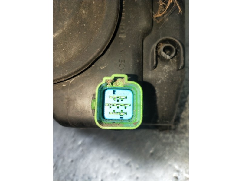 Recambio de faro derecho para ford fusion (ju_) 1.4 referencia OEM IAM  VER FOTOS 