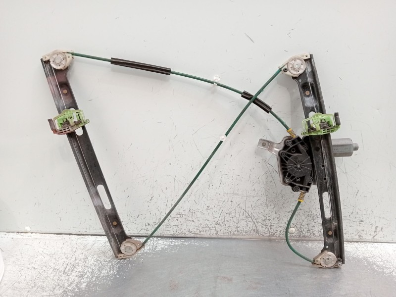 Recambio de elevalunas delantero derecho para bmw 3 compact (e46) 320 td referencia OEM IAM 8251350  2P