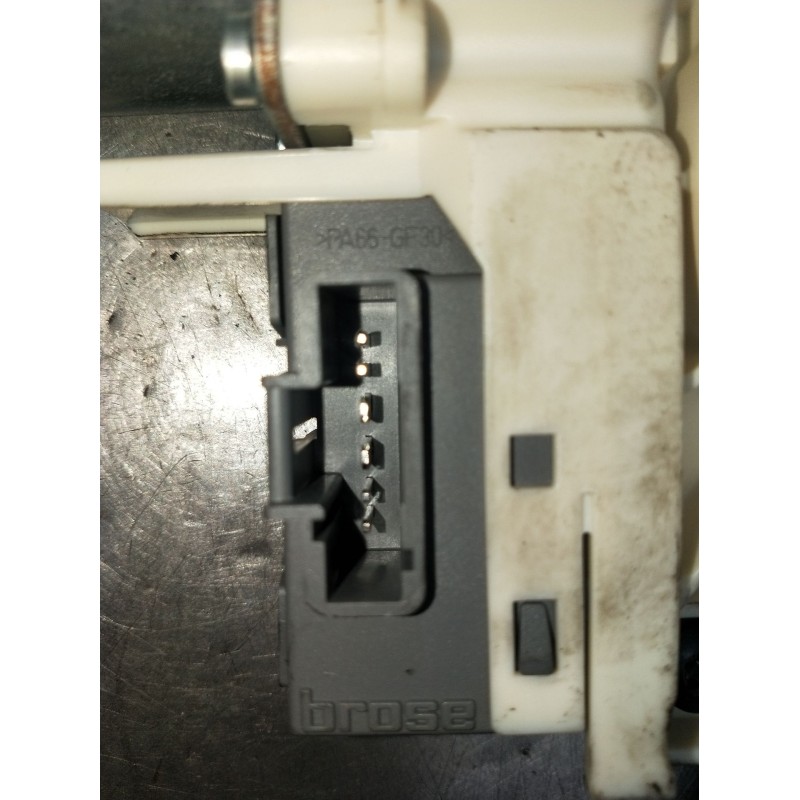 Recambio de elevalunas trasero izquierdo para peugeot 407 st sport pack referencia OEM IAM 9646595680 994335104 5P