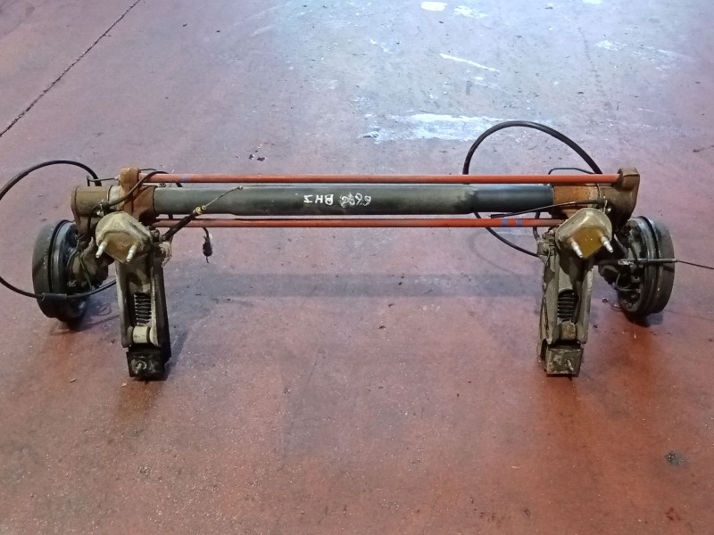 Recambio de puente trasero para peugeot 306 hatchback (7a, 7c, n3, n5) 1.6 referencia OEM IAM TAMBOR/ABS  