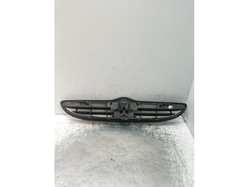 Recambio de rejilla delantera para citroën saxo (s0, s1) 1.5 d referencia OEM IAM   