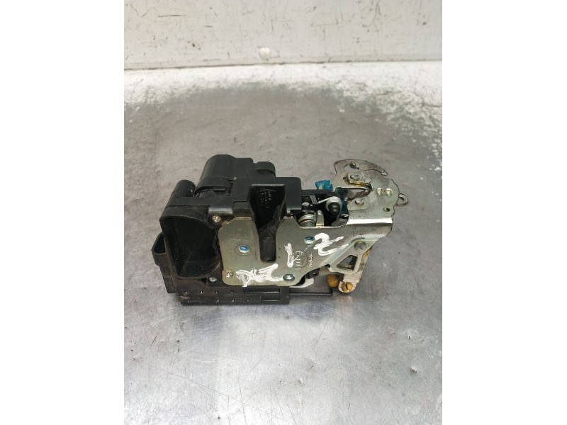 Recambio de motor cierre centralizado delantero izquierdo para chevrolet aveo / kalos hatchback (t200) 1.4 16v referencia OEM IA