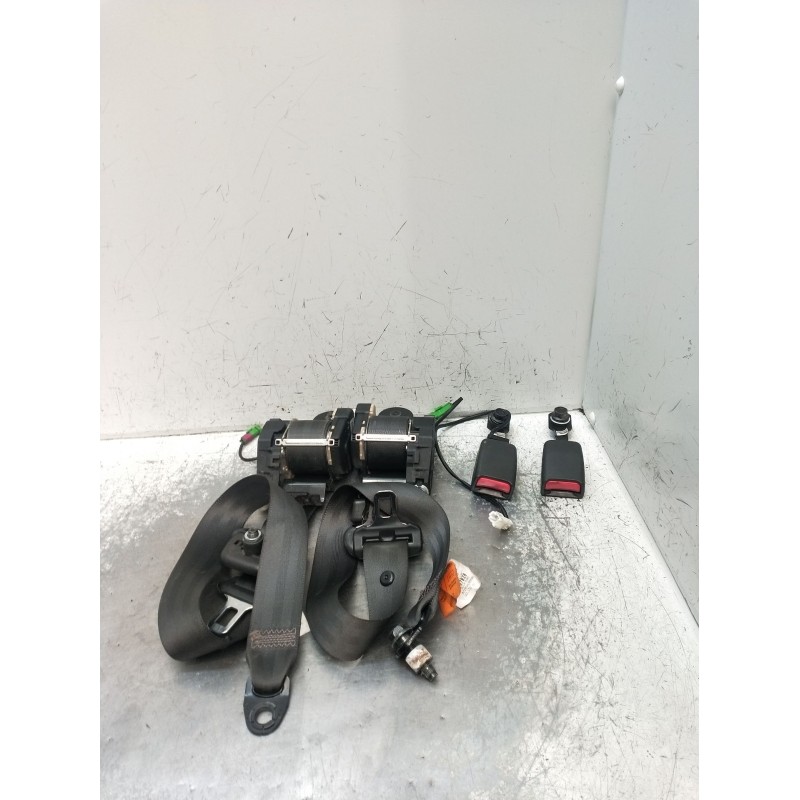 Recambio de juego cinturones delantero para chevrolet aveo / kalos hatchback (t200) 1.4 16v referencia OEM IAM  5P 