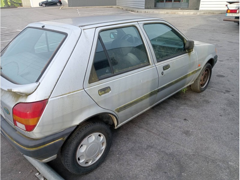 ford fiesta berl./courier del año 1989