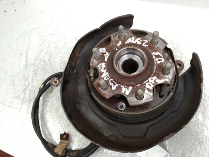 Recambio de mangueta trasera derecha para mitsubishi montero (v60/v70) 2.5 td cat referencia OEM IAM   