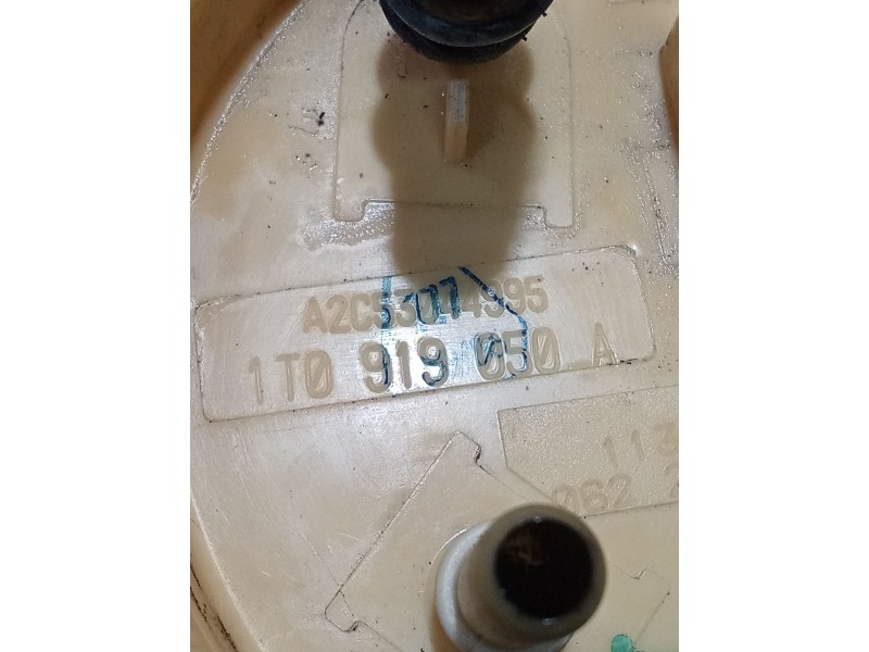 Recambio de bomba combustible para volkswagen touran (1t1) 2.0 tdi referencia OEM IAM ITO919050 A2C53071995 