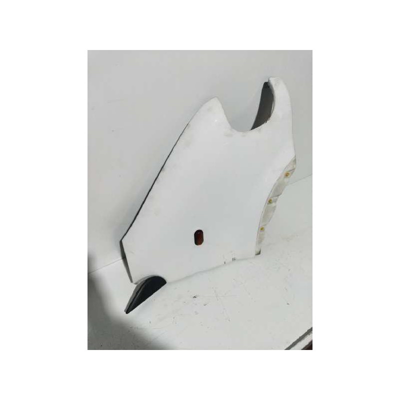 Recambio de aleta delantera derecha para opel movano furgón corto 2.8t referencia OEM IAM 09162056  
