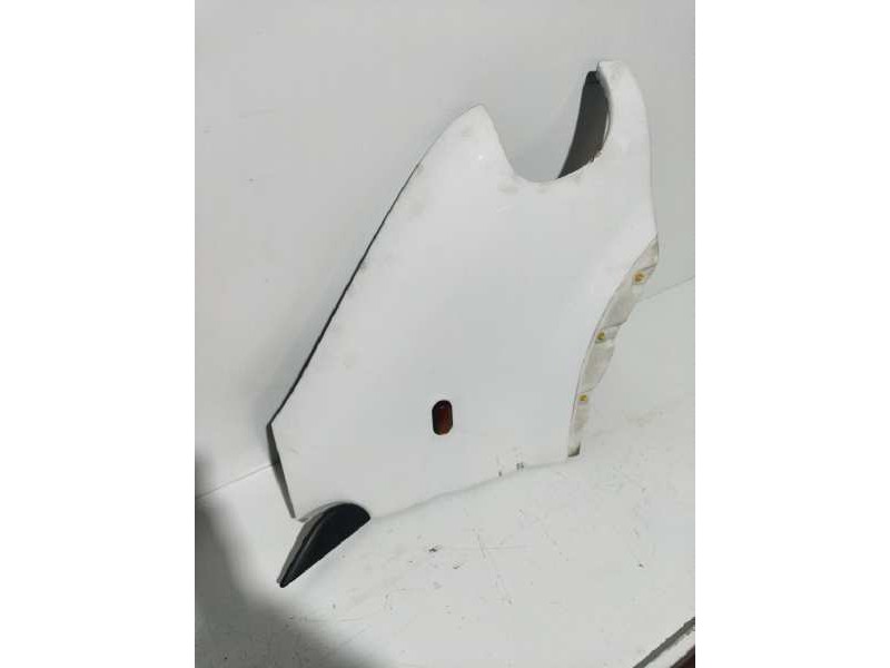 Recambio de aleta delantera derecha para opel movano furgón corto 2.8t referencia OEM IAM 09162056  