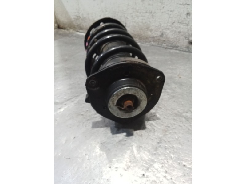 Recambio de amortiguador delantero derecho para volkswagen touran (1t1) 2.0 tdi referencia OEM IAM   