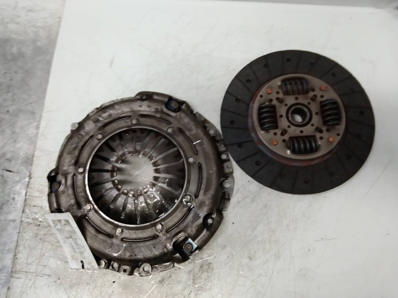 Recambio de kit embrague para opel movano furgón corto 2.8t referencia OEM IAM 93188684  