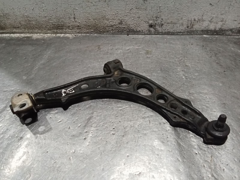 Recambio de brazo suspension inferior delantero derecho para fiat punto (176_) 1.7 td referencia OEM IAM   