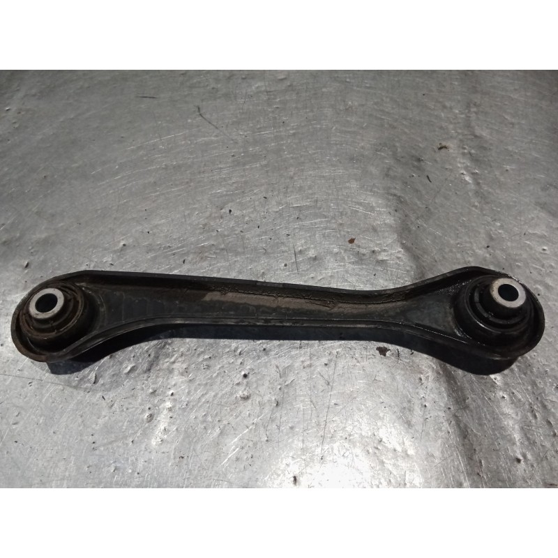 Recambio de brazo suspension inferior trasero izquierdo para volkswagen touran (1t1) 2.0 tdi referencia OEM IAM   ANTERIOR