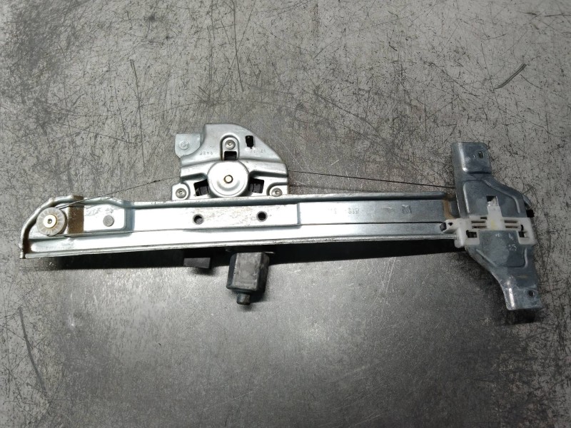 Recambio de elevalunas delantero izquierdo para peugeot 2008 (--.2013) 1.2 16v vti referencia OEM IAM 9816401780 0130822969 5P