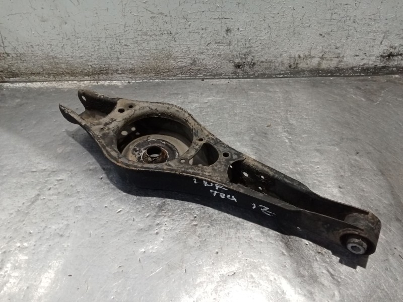 Recambio de brazo suspension inferior trasero izquierdo para volkswagen touran (1t1) 2.0 tdi referencia OEM IAM   