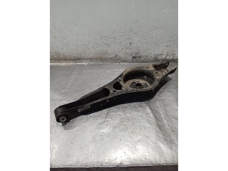 Recambio de brazo suspension inferior trasero derecho para volkswagen touran (1t1) 2.0 tdi referencia OEM IAM   