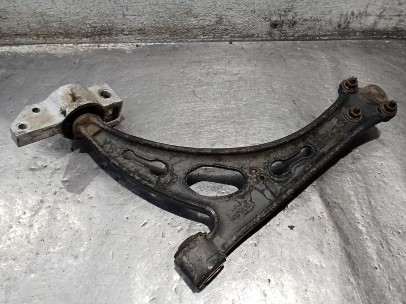 Recambio de brazo suspension inferior delantero derecho para volkswagen touran (1t1) 2.0 tdi referencia OEM IAM   