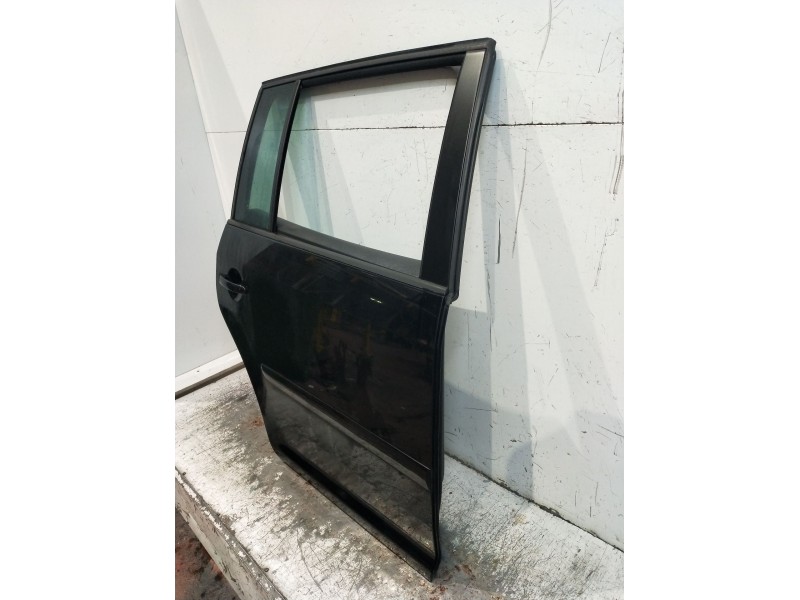Recambio de puerta trasera derecha para volkswagen touran (1t1) 2.0 tdi referencia OEM IAM  5P 
