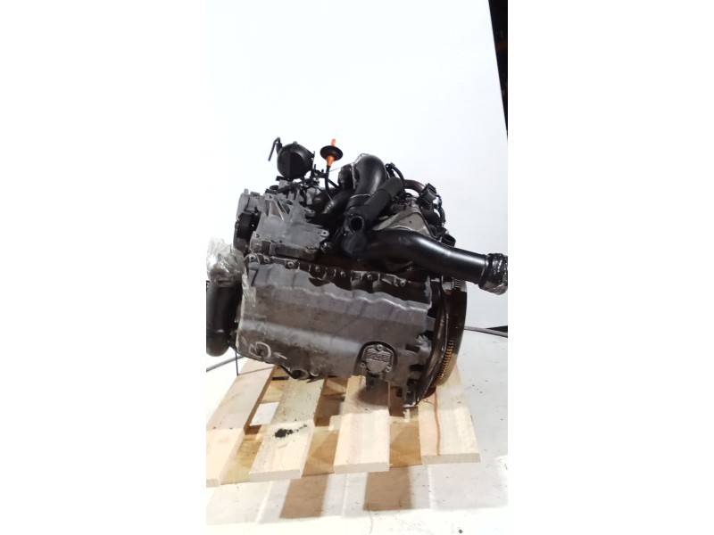 Recambio de motor completo para volkswagen touran (1t1) 2.0 tdi referencia OEM IAM BKD BOSCH 900087