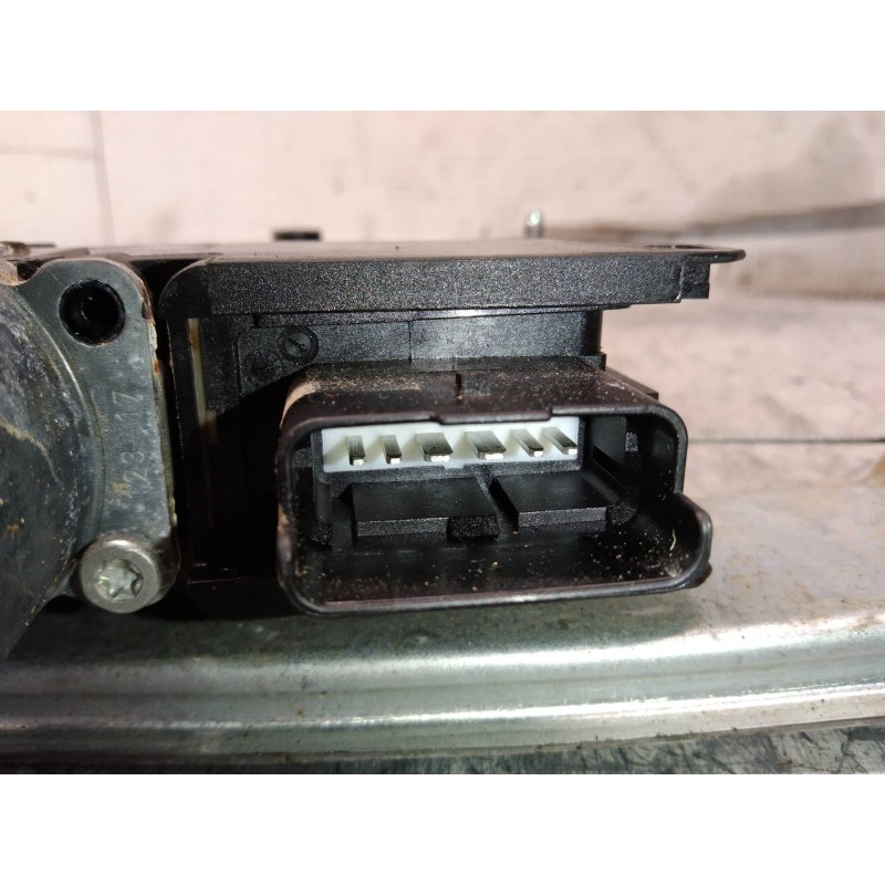 Recambio de elevalunas delantero izquierdo para peugeot 2008 (--.2013) 1.2 16v vti referencia OEM IAM 9816401780 0130822969 5P