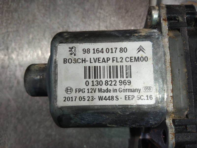 Recambio de elevalunas delantero izquierdo para peugeot 2008 (--.2013) 1.2 16v vti referencia OEM IAM 9816401780 0130822969 5P