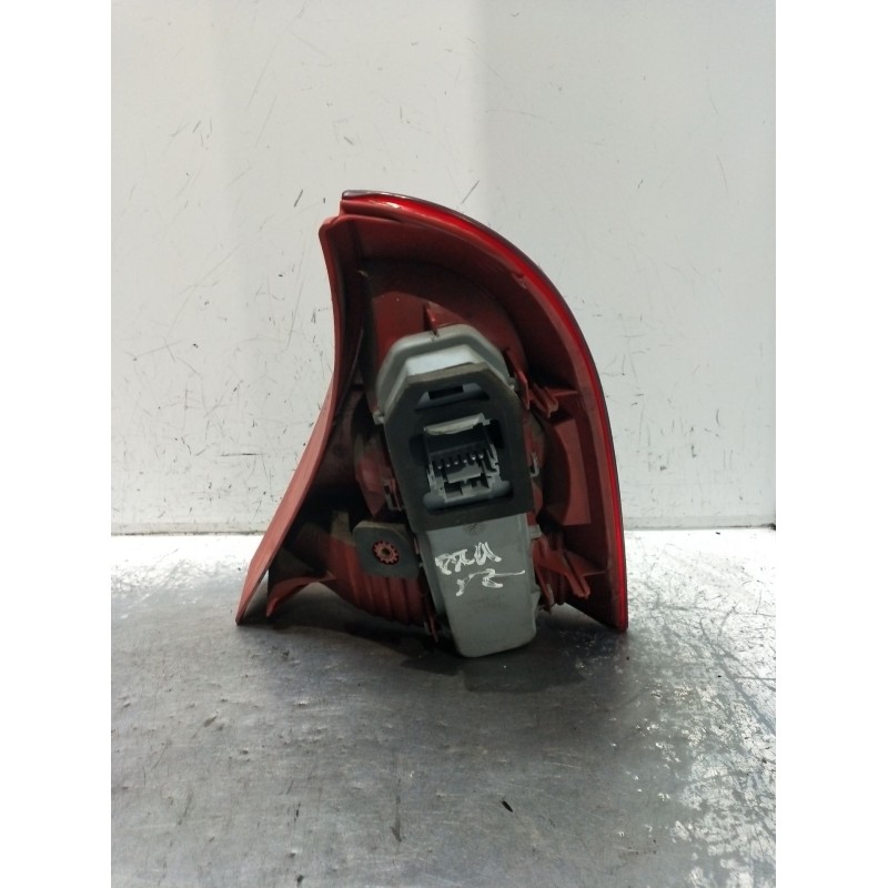 Recambio de piloto trasero izquierdo para renault clio ii (bb_, cb_) 1.5 dci (b/cb07) referencia OEM IAM   