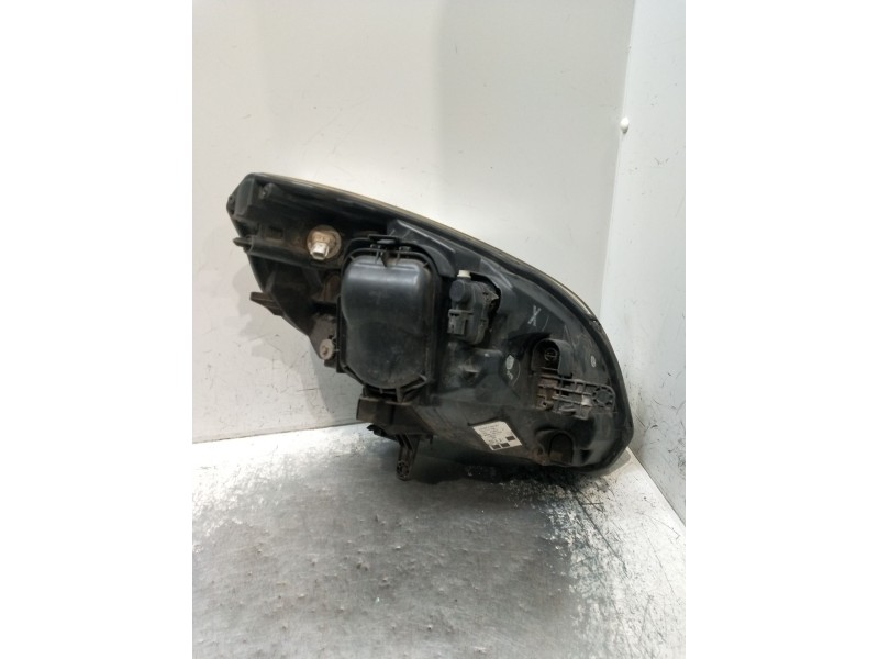 Recambio de faro izquierdo para renault kangoo / grand kangoo ii (kw0/1_) 1.5 dci 75 (kw07, kw10, kw04) referencia OEM IAM 26060
