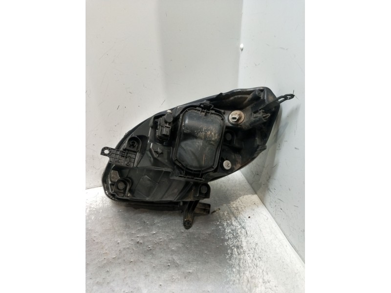 Recambio de faro derecho para renault kangoo / grand kangoo ii (kw0/1_) 1.5 dci 75 (kw07, kw10, kw04) referencia OEM IAM   