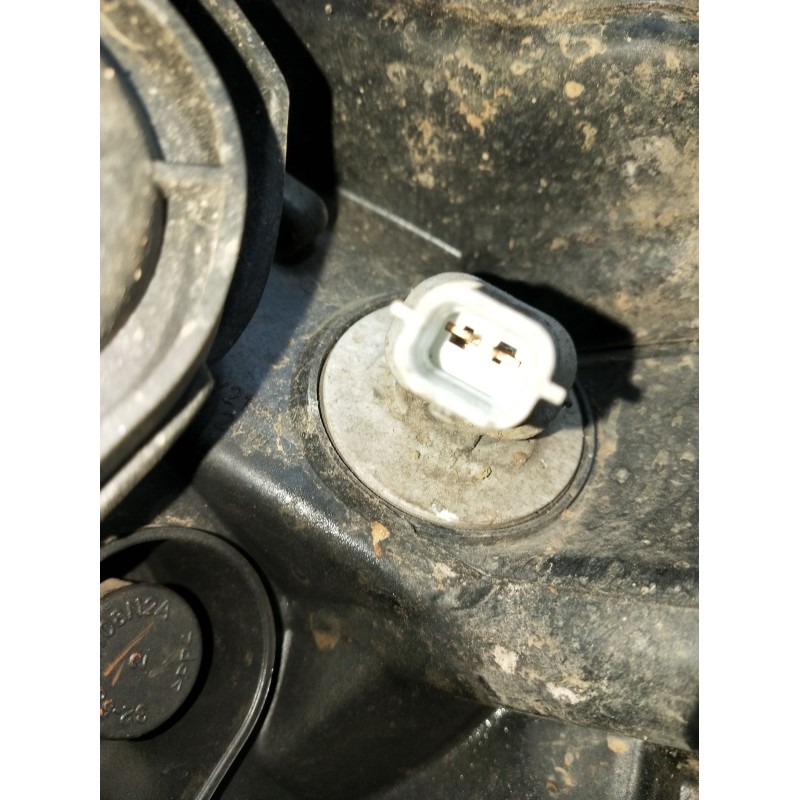 Recambio de faro derecho para renault kangoo / grand kangoo ii (kw0/1_) 1.5 dci 75 (kw07, kw10, kw04) referencia OEM IAM   