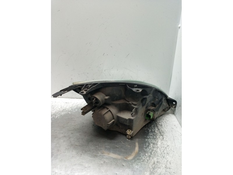 Recambio de faro izquierdo para ford fiesta v (jh_, jd_) 1.4 tdci referencia OEM IAM   