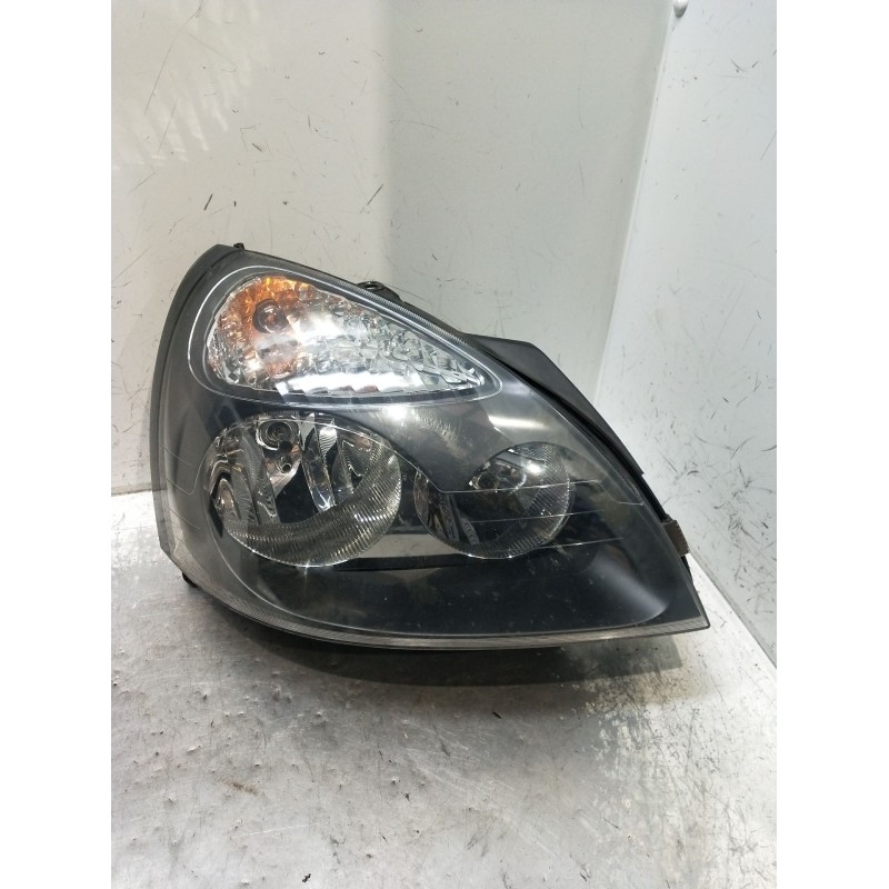 Recambio de faro derecho para renault clio ii (bb_, cb_) 1.5 dci (b/cb07) referencia OEM IAM 7701054063H  
