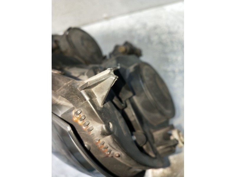Recambio de faro izquierdo para renault clio ii (bb_, cb_) 1.5 dci (b/cb07) referencia OEM IAM 7701054058H VER FOTOS 