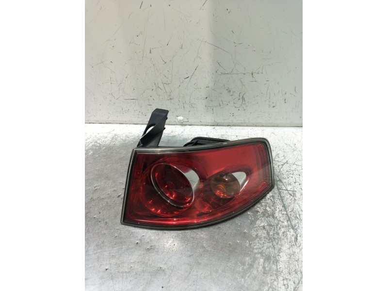 Recambio de piloto trasero derecho para seat ibiza iii (6l1) 1.4 16v referencia OEM IAM   