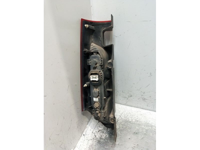 Recambio de piloto trasero derecho para renault kangoo / grand kangoo ii (kw0/1_) 1.5 dci 75 (kw07, kw10, kw04) referencia OEM I