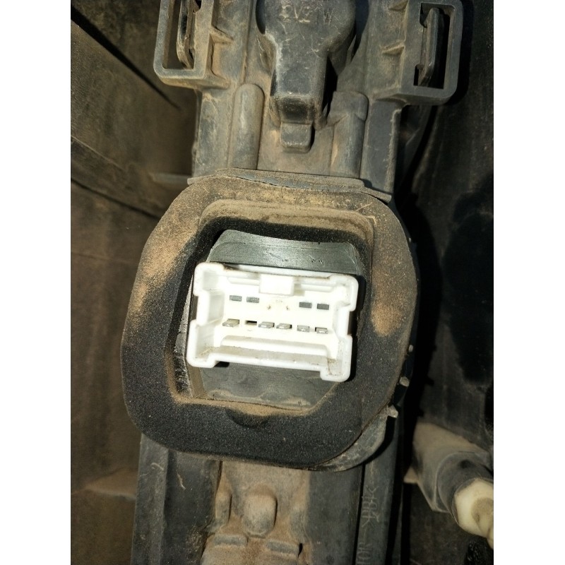 Recambio de piloto trasero izquierdo para renault kangoo / grand kangoo ii (kw0/1_) 1.5 dci 75 (kw07, kw10, kw04) referencia OEM