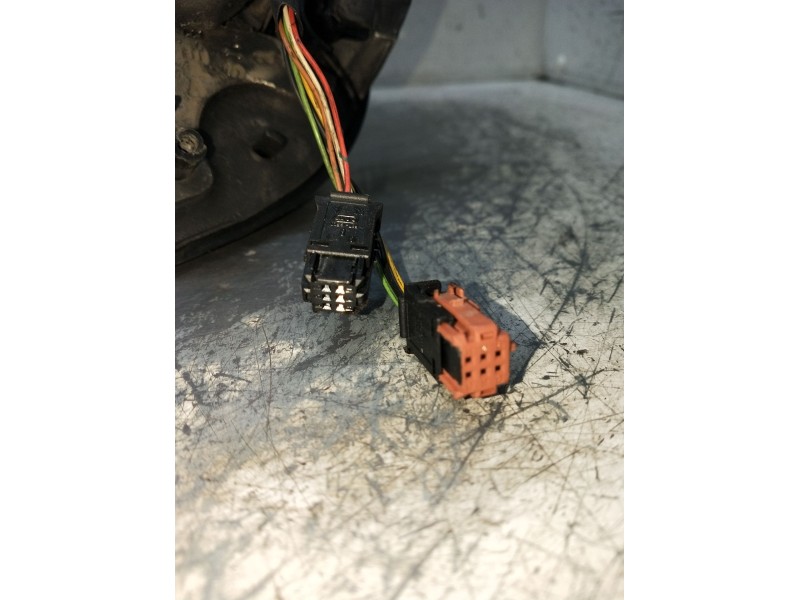 Recambio de retrovisor izquierdo para citroën c3 i (fc_, fn_) 1.4 hdi referencia OEM IAM  ELÉCTRICO 