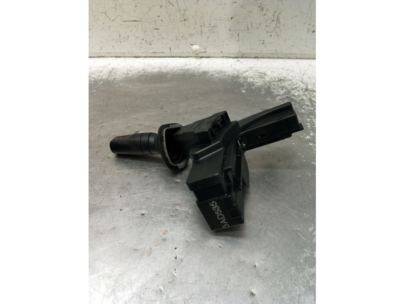 Recambio de mando luces para ford mondeo i turnier (bnp) 1.8 td referencia OEM IAM 93AG13350AB  