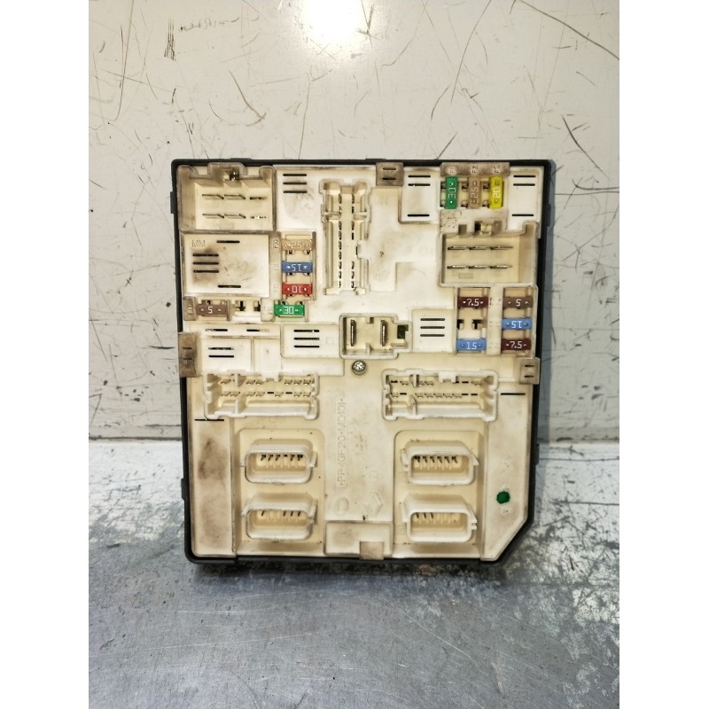 Recambio de caja reles / fusibles para renault kangoo / grand kangoo ii (kw0/1_) 1.5 dci 75 (kw07, kw10, kw04) referencia OEM IA
