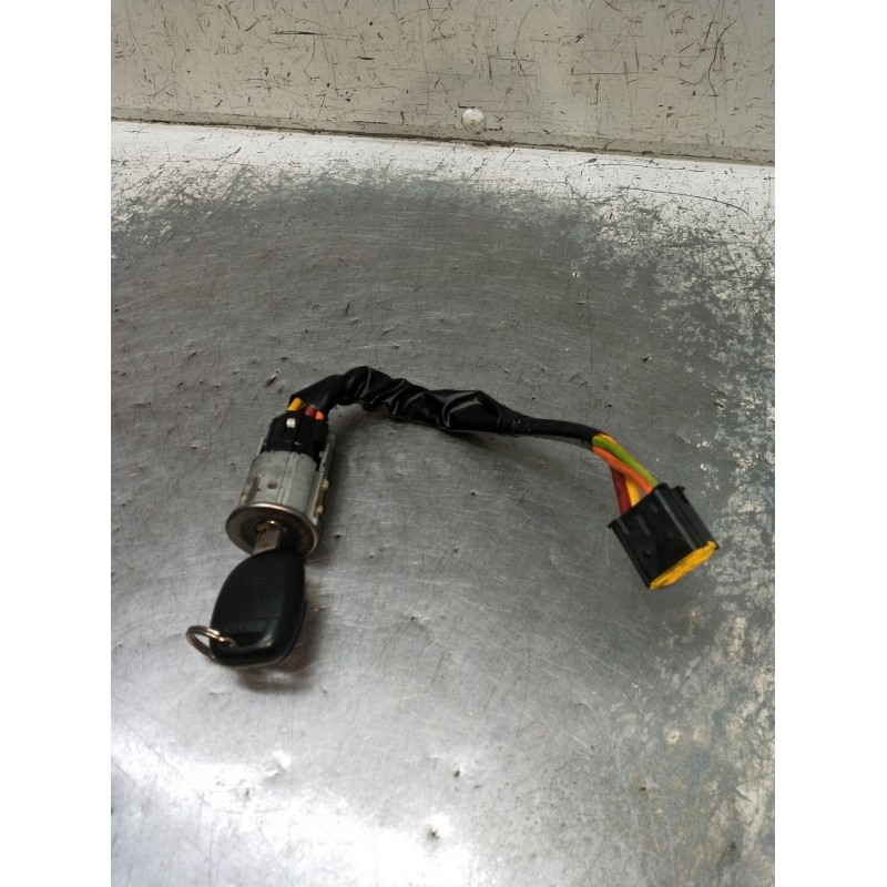 Recambio de conmutador de arranque para renault clio ii (bb_, cb_) 1.5 dci (b/cb07) referencia OEM IAM   