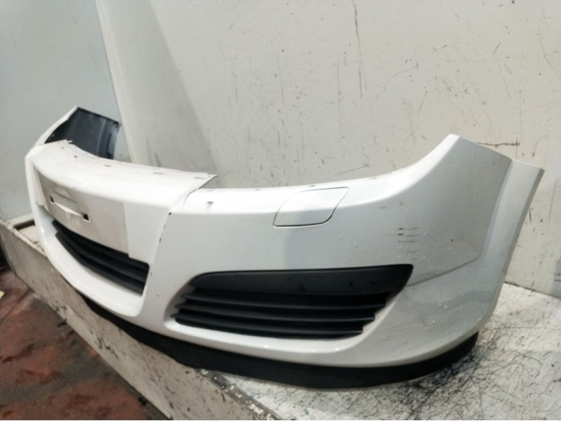 Recambio de paragolpes delantero para opel astra h caravan enjoy referencia OEM IAM  VER FOTOS 