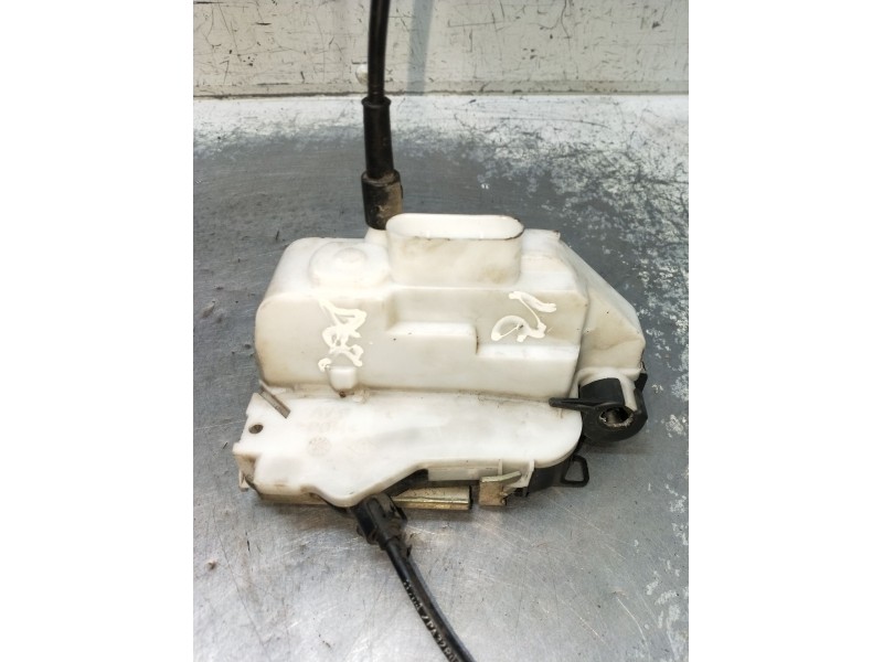 Recambio de motor cierre centralizado delantero izquierdo para citroën c3 i (fc_, fn_) 1.4 hdi referencia OEM IAM 46982900 5P 