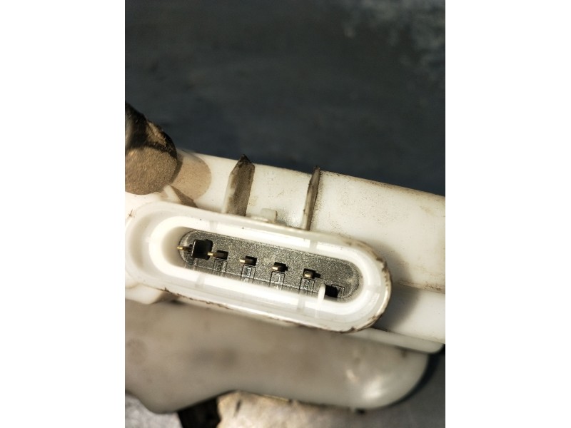 Recambio de motor cierre centralizado delantero izquierdo para citroën c3 i (fc_, fn_) 1.4 hdi referencia OEM IAM 46982900 5P 