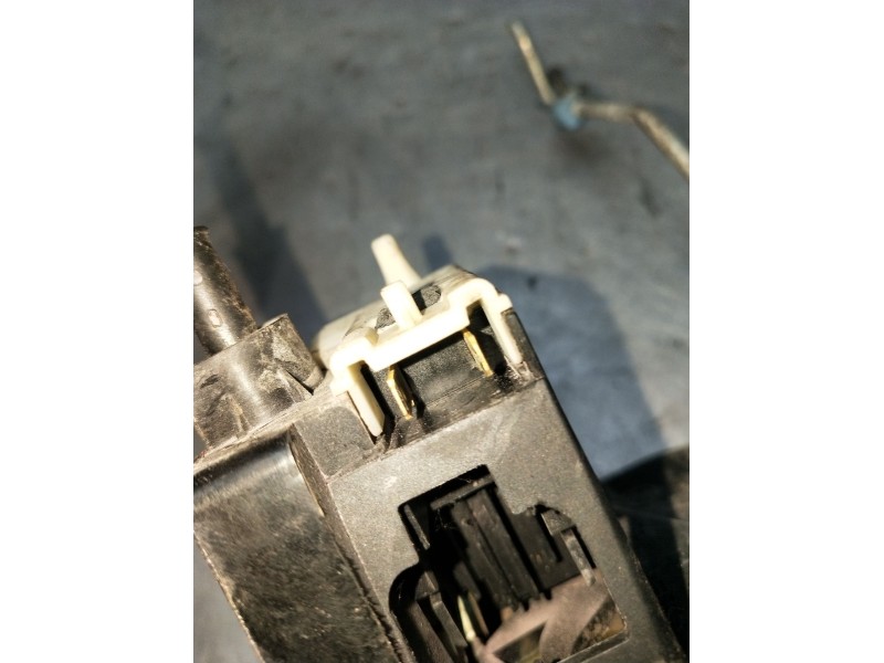 Recambio de motor cierre centralizado delantero izquierdo para renault clio ii (bb_, cb_) 1.5 dci (b/cb07) referencia OEM IAM  3