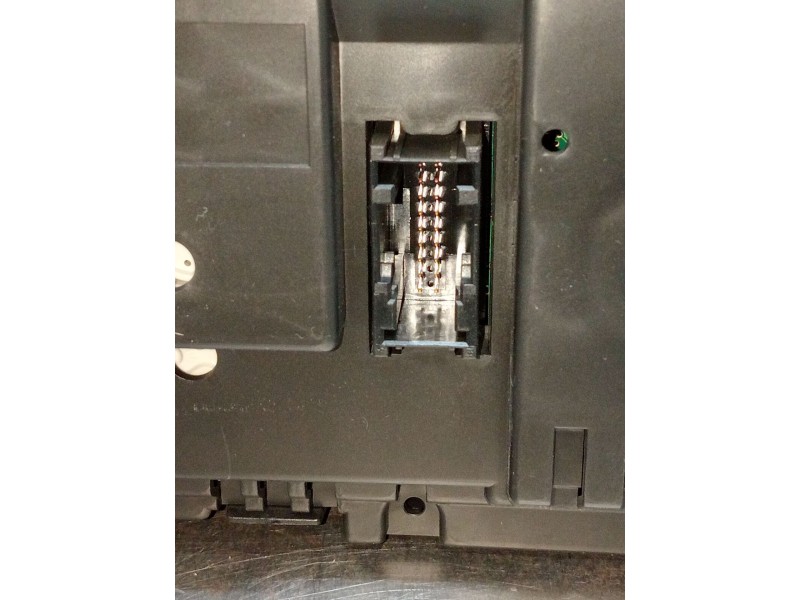 Recambio de cuadro instrumentos para bmw 1 (e87) 116 i referencia OEM IAM 912258701 102493262 170065624