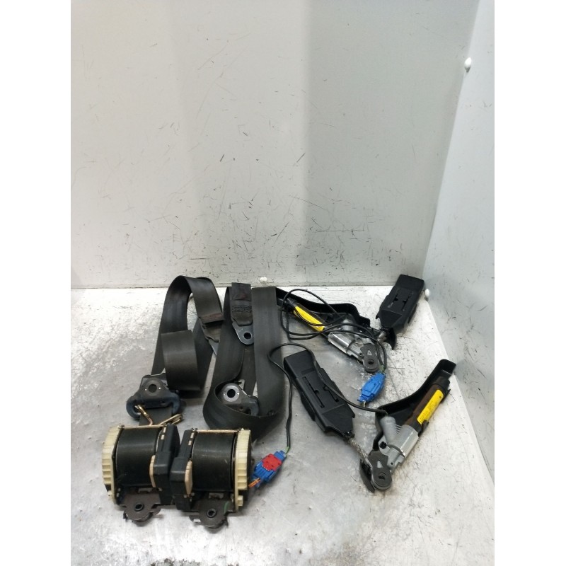 Recambio de juego cinturones delantero para citroën c3 i (fc_, fn_) 1.4 hdi referencia OEM IAM  5P 