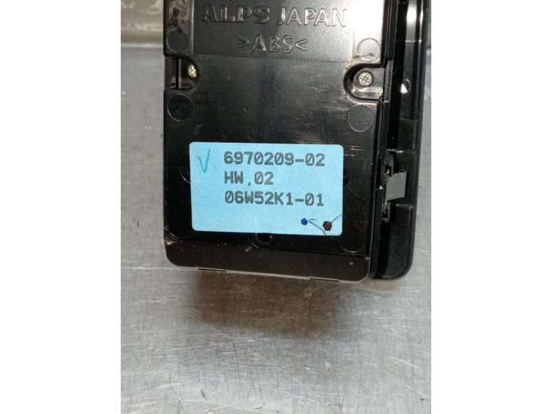 Recambio de mando elevalunas delantero izquierdo para bmw 1 (e87) 116 i referencia OEM IAM 697020902 06E52K101 
