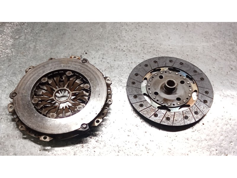 Recambio de kit embrague para citroën c4 lim. seduction referencia OEM IAM 9675022680  10